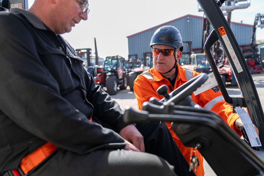 Lift Truck Supervisor Awareness